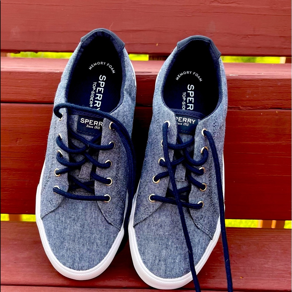 Sperry Tennis Shoes